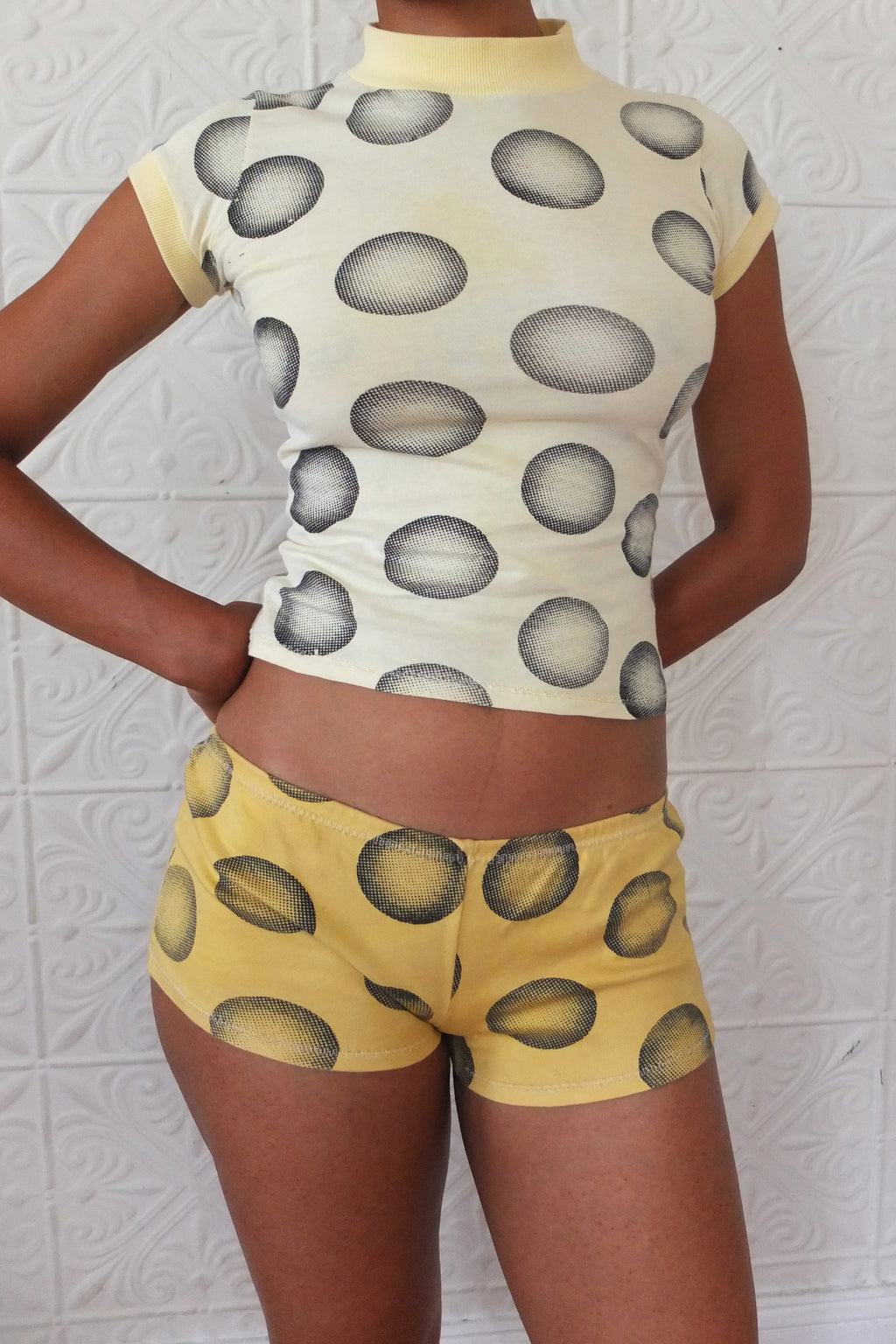 CHALK.PRESS X STAHL KNIT MICRO SHORT- TUMERIC DYED POLKA DOT